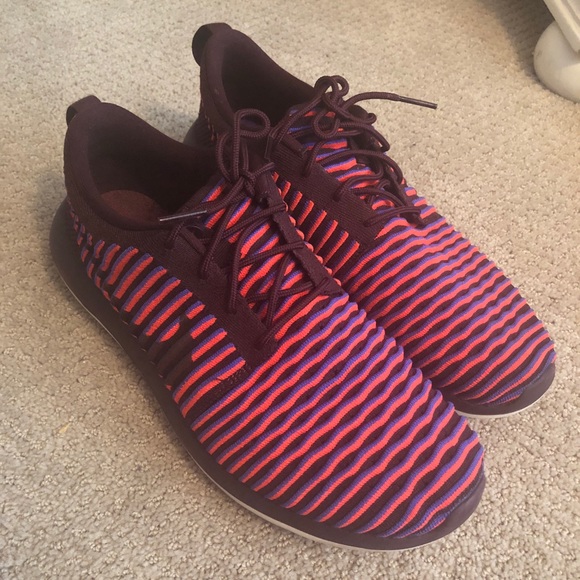 Nike Shoes - Nike Tennis Shoes